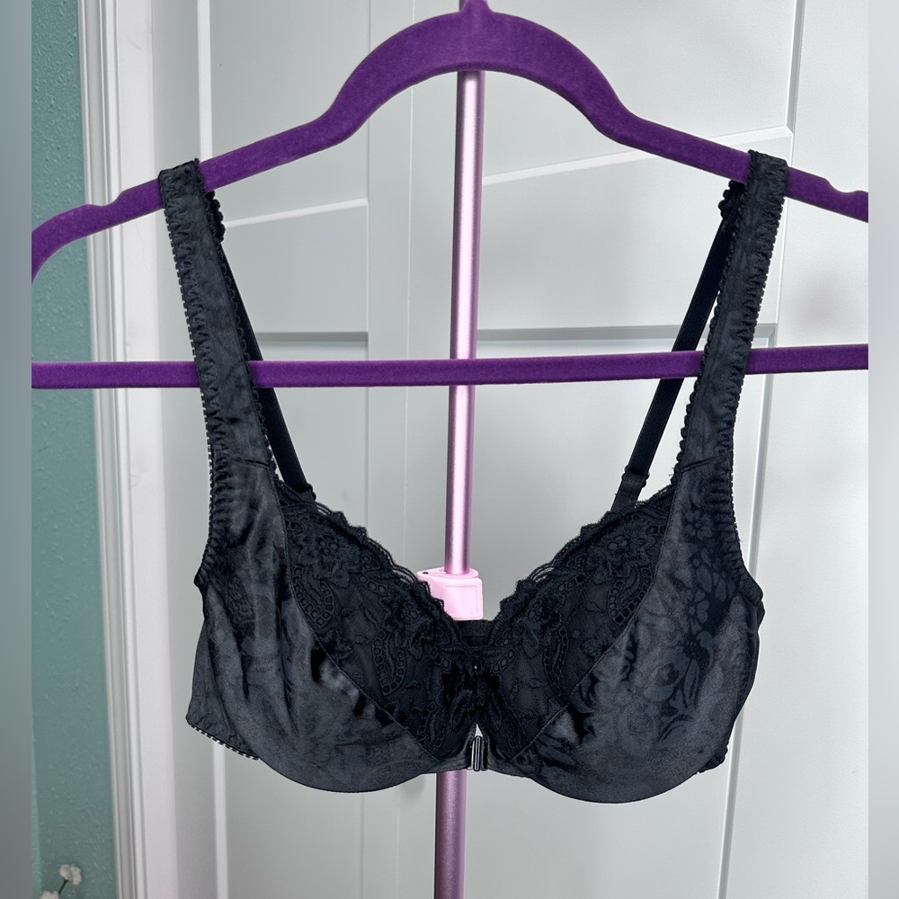 Victoria Secrets vintage 36B Black Lace Underwire Bra front clasp 90s floral EUC